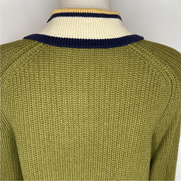 Sweater - Picture 4 of 10